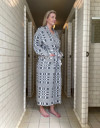 Bathrobe in Check-Box pattern